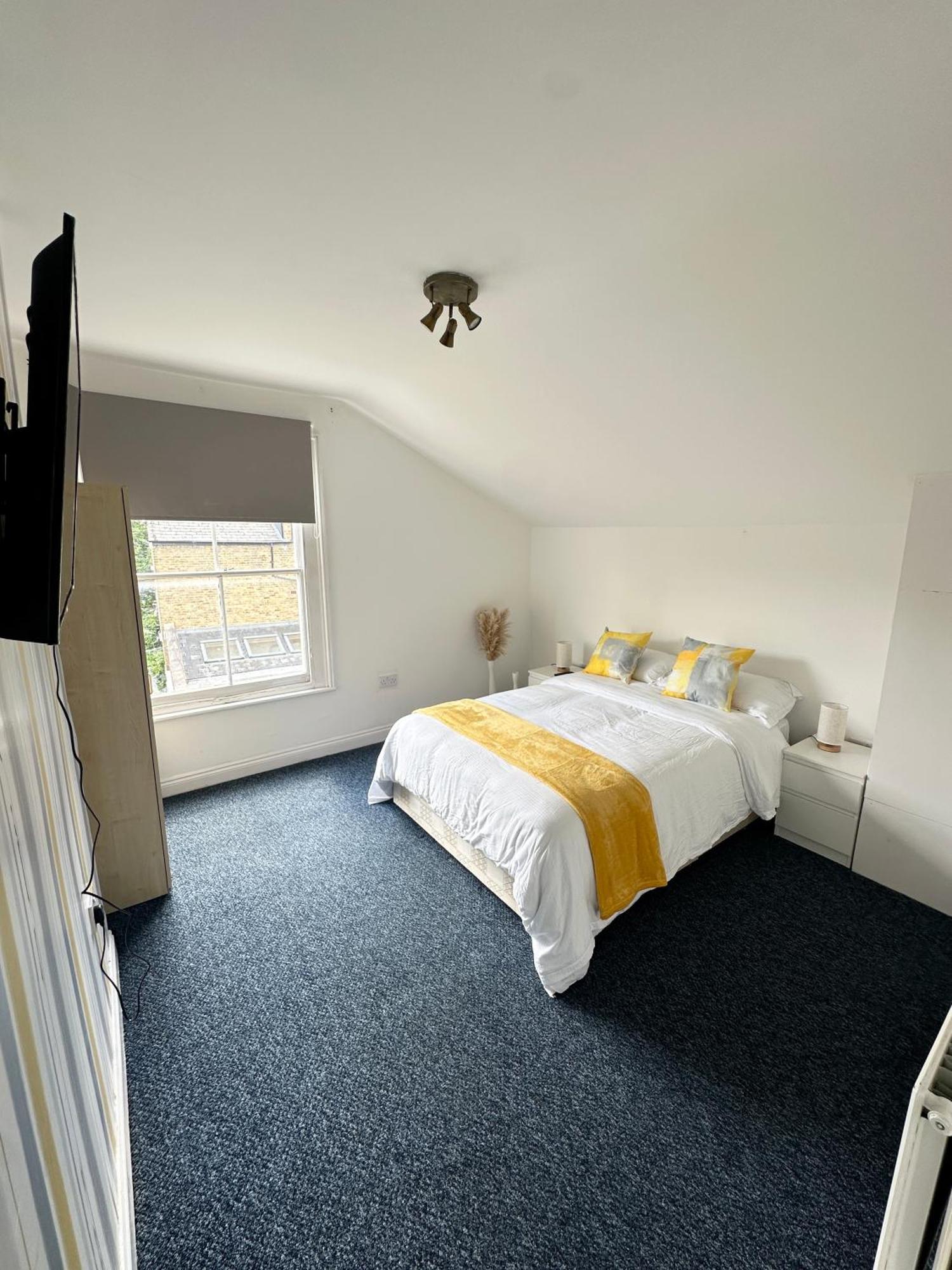Spacious 2 Bed Flat In London Bagian luar foto